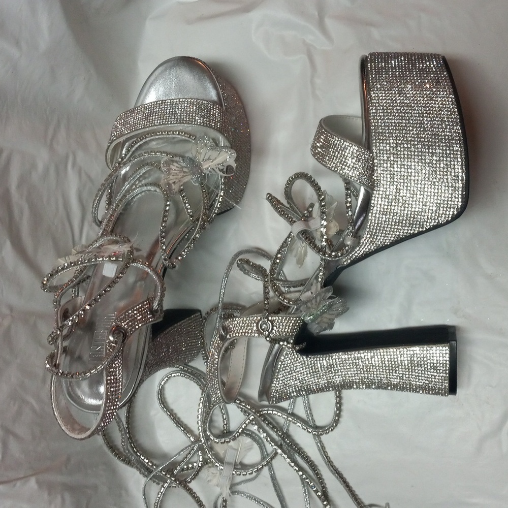 Poster Girl Lace Up Butterfly Heels Size 10